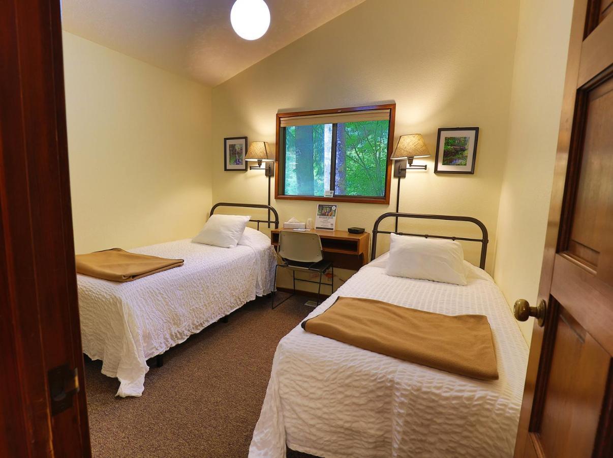 Silver Falls Lodge & Conference Center Sublimity Exterior photo